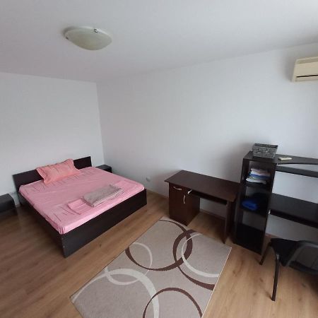 Studio Gorjului Bukarest Exteriör bild