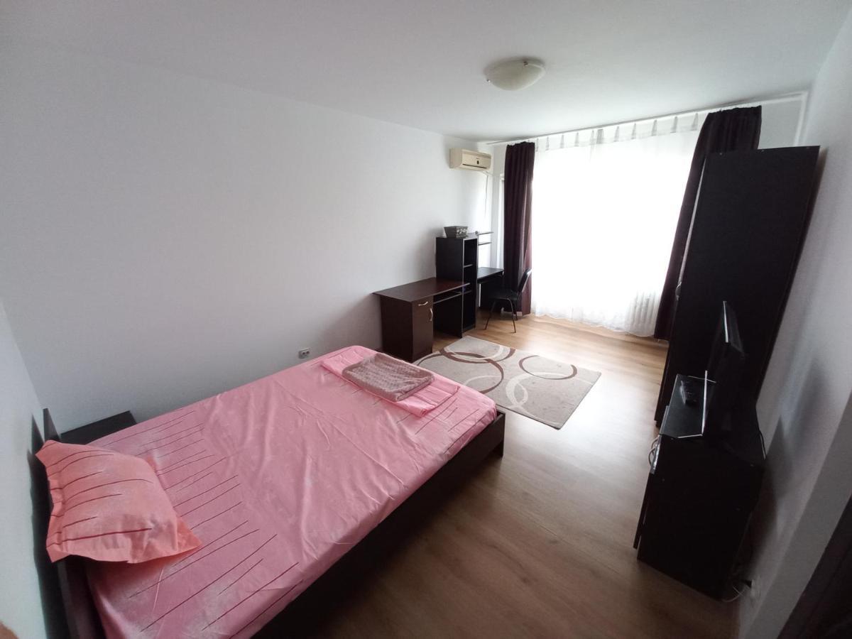 Studio Gorjului Bukarest Exteriör bild